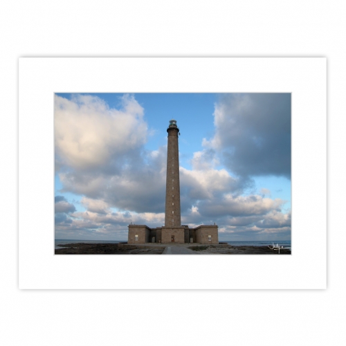 Le phare de Gatteville, ou phare de Gatteville-Barfleur, est situé sur la pointe de Barfleur, dans la Manche. Normandie